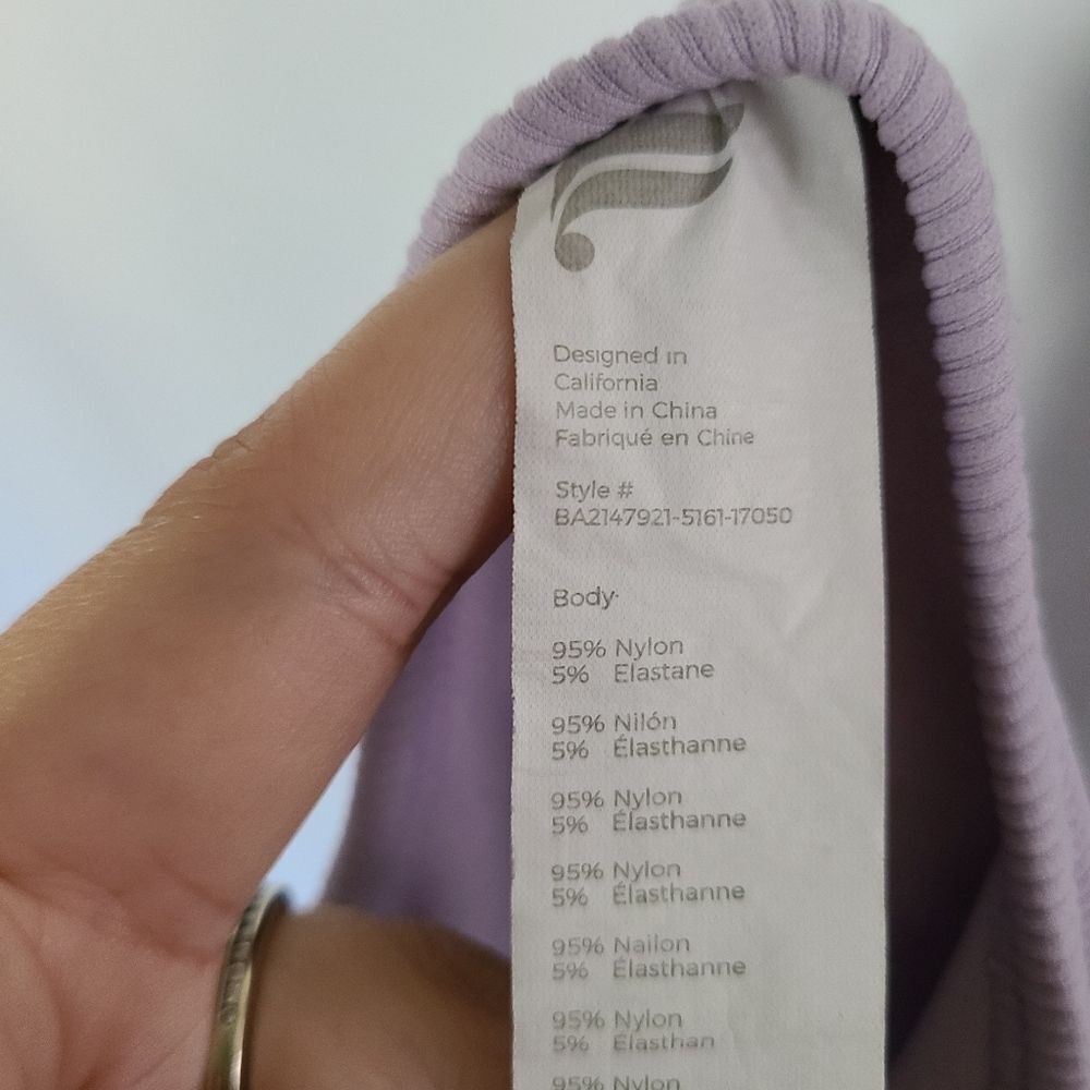 Fabletics Jas Seamless Ribbed Sports Bra II - Picture 4 of 5